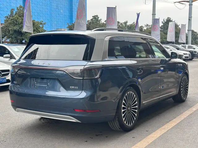 Aito M9 — Фото автомобиля 6