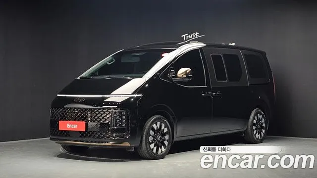 Фотография автомобиля — Hyundai Staria