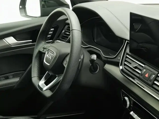 Audi Q5L — Фото автомобиля 22