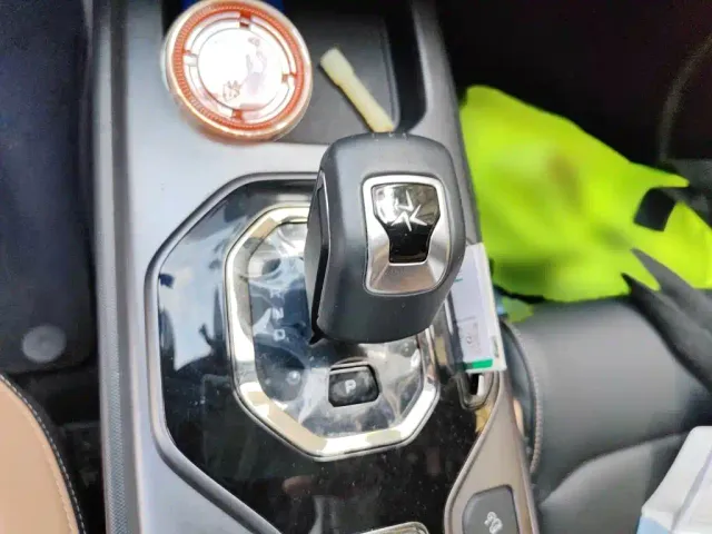 Geely ICON — Фото автомобиля 6
