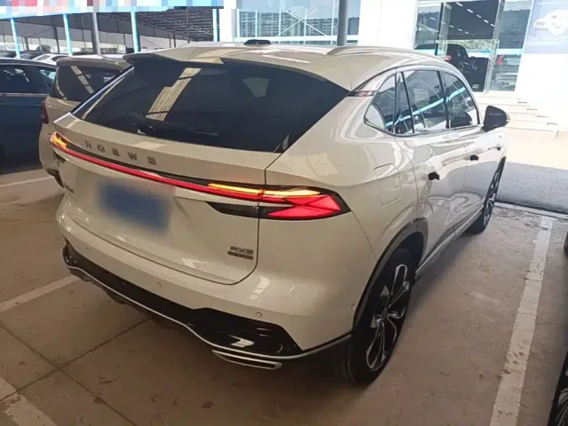 Roewe RX5 — Фото автомобиля 6