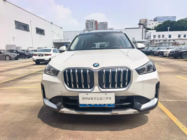 BMW X1 — Фото автомобиля 2
