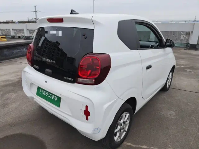 Roewe Clever — Фото автомобиля 6