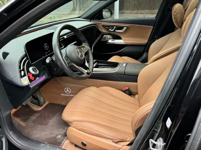 Mercedes-Benz E-Class — Фото автомобиля 5