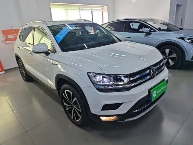 Volkswagen Tharu — Фото автомобиля 3