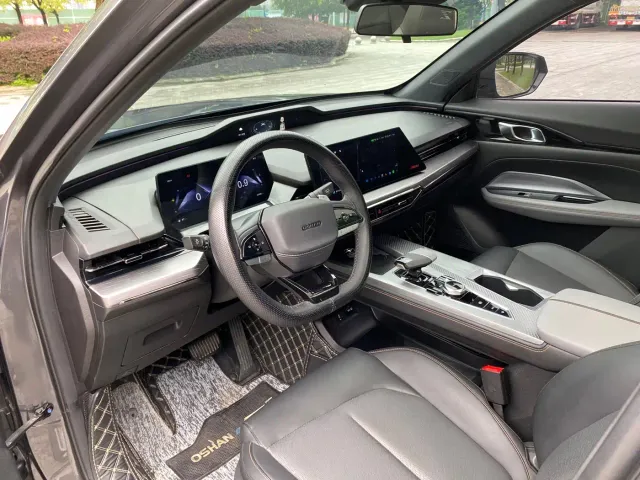Changan Z6 — Фото автомобиля 10