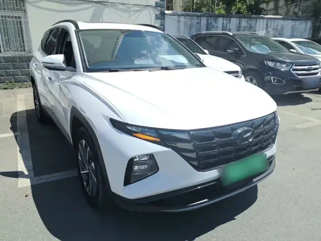 Hyundai Tucson — Фото автомобиля 3