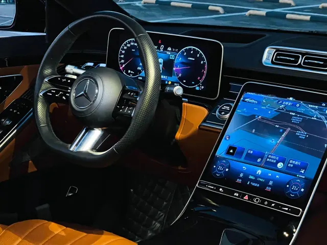 Mercedes-Benz S-Class — Фото автомобиля 12