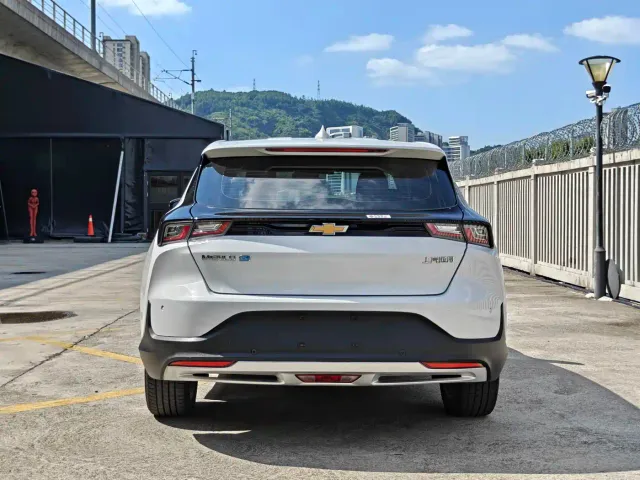 Chevrolet Menlo — Фото автомобиля 5