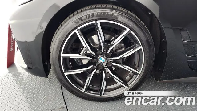 BMW 4-Series 4 серия (G22) 420i M Sport Performance Gran Coupe — Фото автомобиля 4