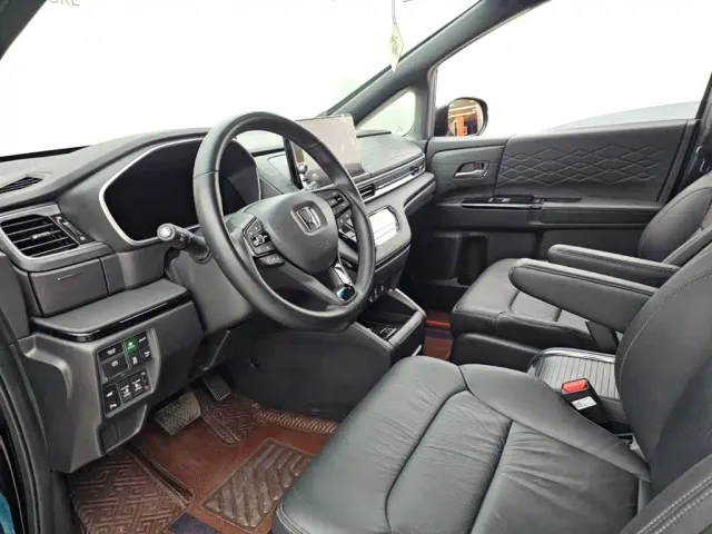 Honda Elysion — Фото автомобиля 6