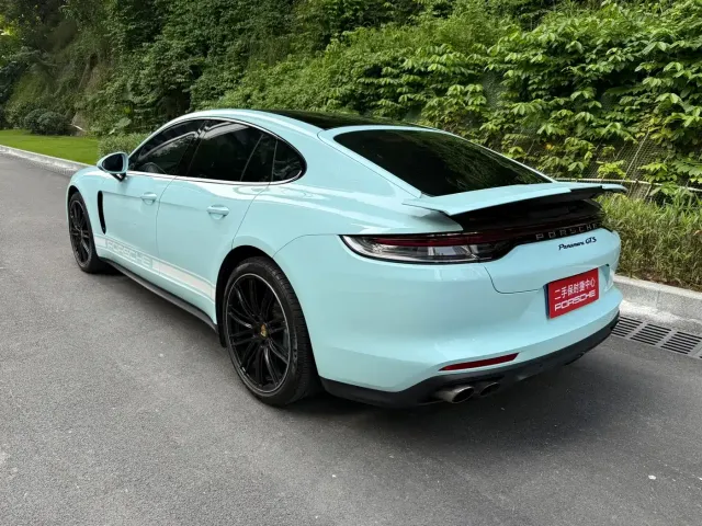 Porsche Panamera — Фото автомобиля 4