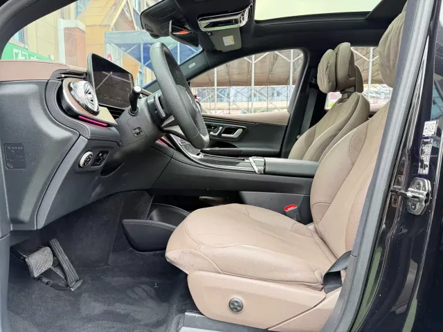 Mercedes-Benz EQE SUV — Фото автомобиля 5
