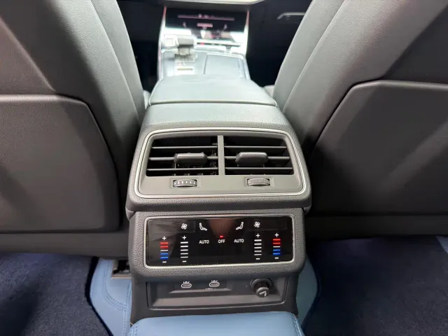 Audi A7L — Фото автомобиля 15