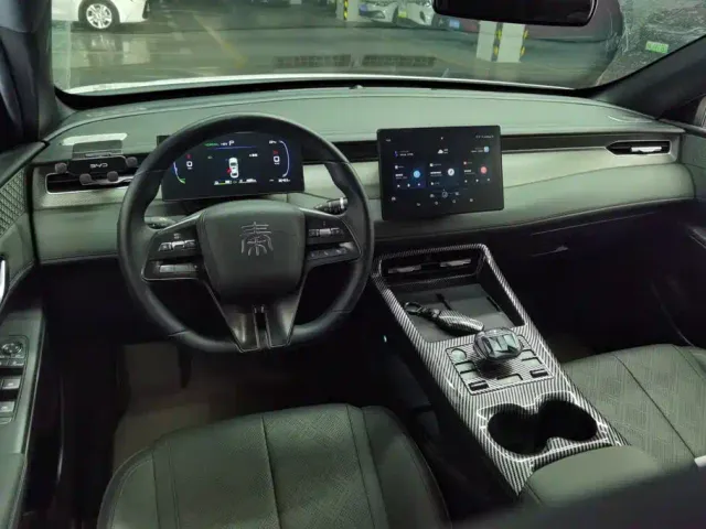 BYD Qin PLUS — Фото автомобиля 12