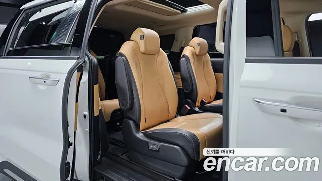 Kia Carnival 4th Gen — Фото автомобиля 17
