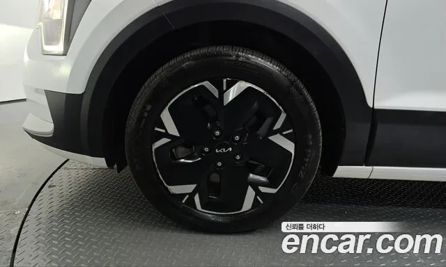 Kia Niro New — Фото автомобиля 5