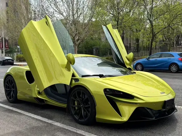 McLaren Artura — Фото автомобиля 3