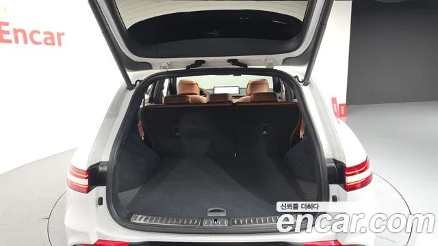 Genesis GV70 2.5T Бензин AWD — Фото автомобиля 30