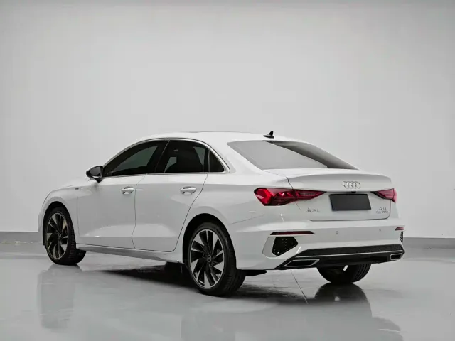 Audi A3 — Фото автомобиля 4