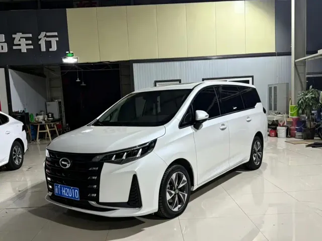 Фотография автомобиля — GAC Trumpchi M6