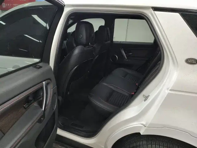 Land Rover Discovery Sport — Фото автомобиля 5