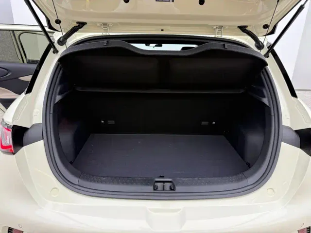 BYD Dolphin — Фото автомобиля 6