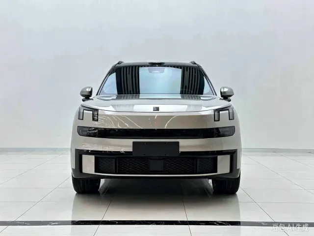 Lynk & Co 900 — Фото автомобиля 2