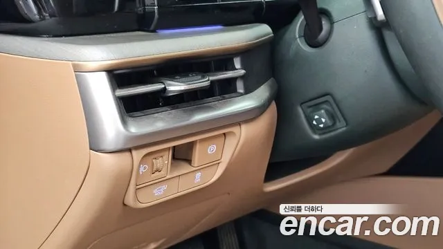 Hyundai Grandeur GN7 — Фото автомобиля 28