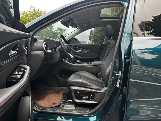 Forthing T5 Evo — Фото автомобиля 7