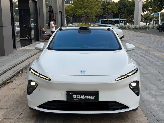 Nio ET7 — Фото автомобиля 2