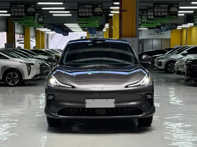 IM Motors LS6 — Фото автомобиля 2