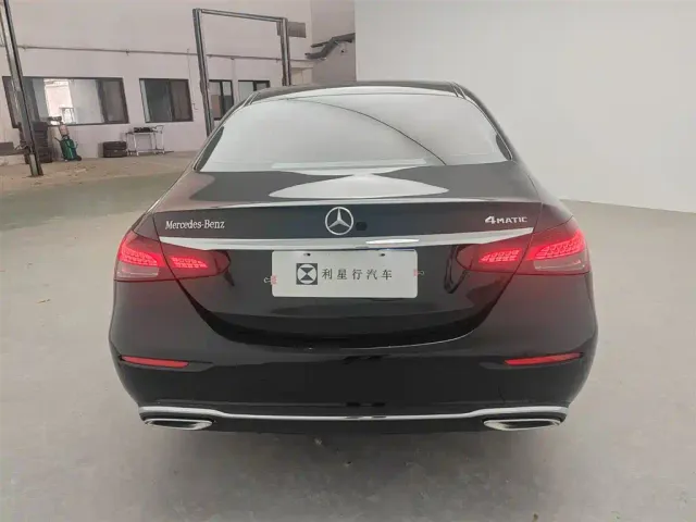Mercedes-Benz Mercedes-Benz E-Class 2022 E 260 L Sport 4MATIC — Фото автомобиля 14