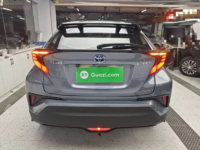 Toyota C-HR — Фото автомобиля 5