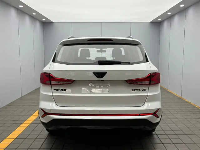 Jetta VS7 — Фото автомобиля 5