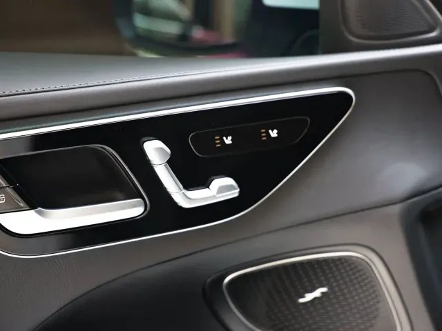 Mercedes-Benz C-Class — Фото автомобиля 4