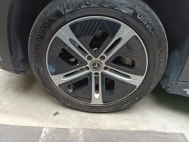 Mercedes-Benz EQE SUV — Фото автомобиля 22