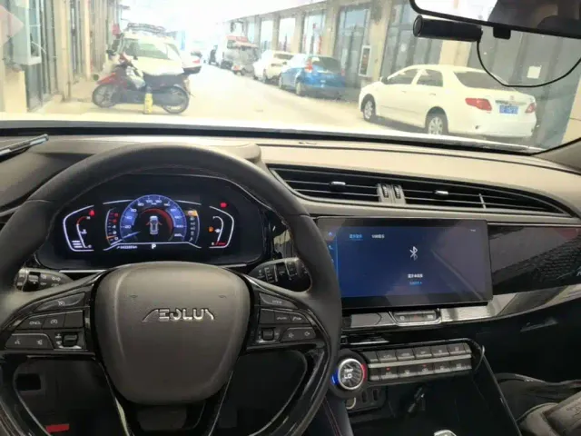Dongfeng Fengshen AX7 — Фото автомобиля 9