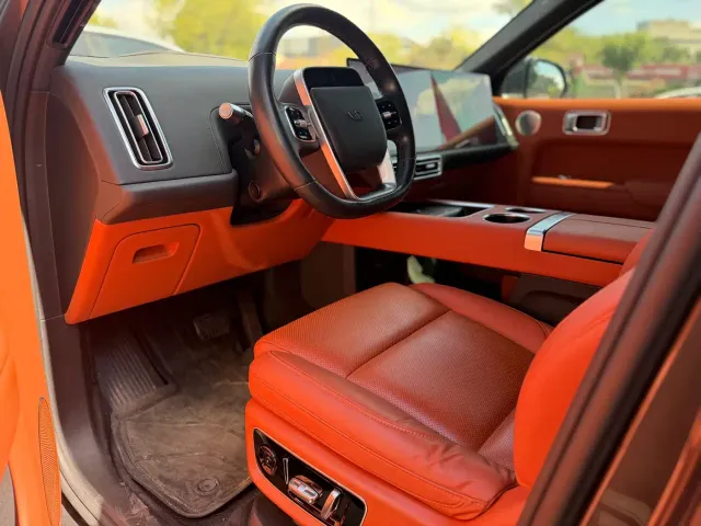 Li Auto L9 — Фото автомобиля 7