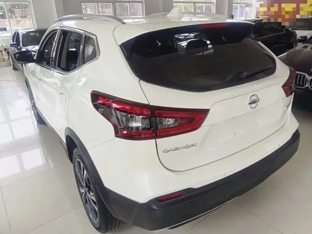 Nissan Qashqai — Фото автомобиля 4