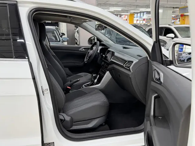 Volkswagen T-Cross — Фото автомобиля 12