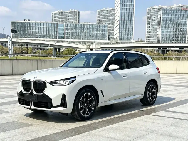 Фотография автомобиля — BMW X3