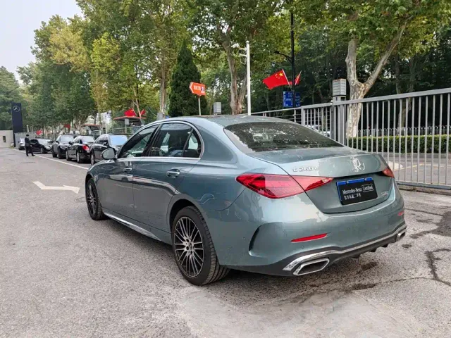 Mercedes-Benz C-Class — Фото автомобиля 3