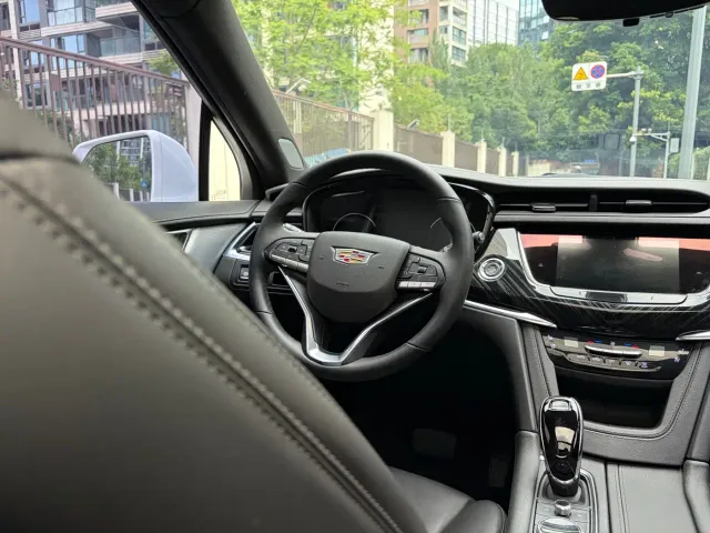 Cadillac XT6 — Фото автомобиля 21