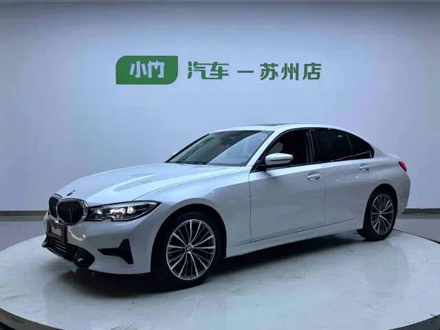 Фотография автомобиля — BMW 3 Series