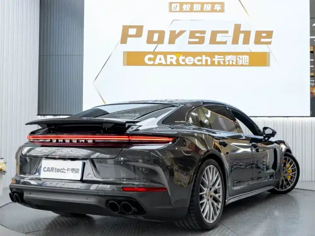 Porsche Panamera — Фото автомобиля 7