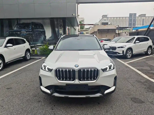 BMW X1 — Фото автомобиля 2