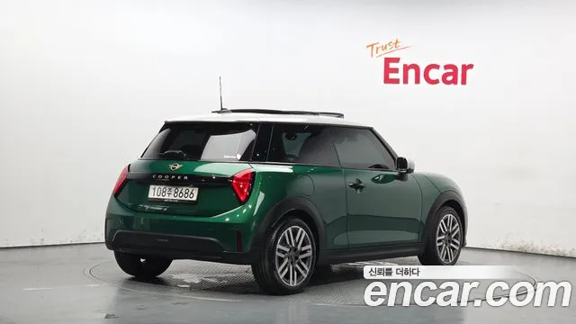 Mini Cooper — Фото автомобиля 2