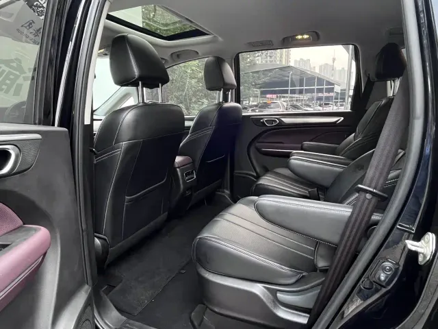 GAC Trumpchi M6 — Фото автомобиля 8