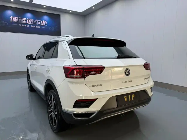Volkswagen T-Roc — Фото автомобиля 4